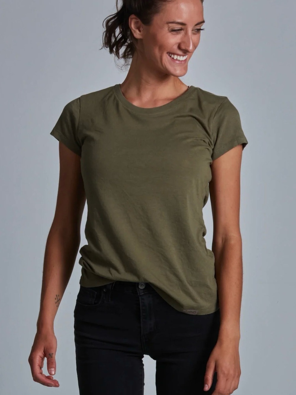 ONNO Bamboo T-Shirt - NWT!